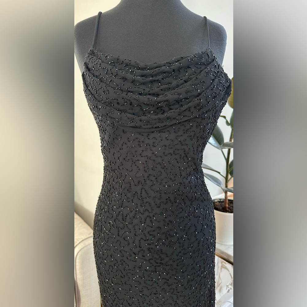 Fully beaded cowl neck prom/evening dress Size 4
Brand: Marina Rinaldi